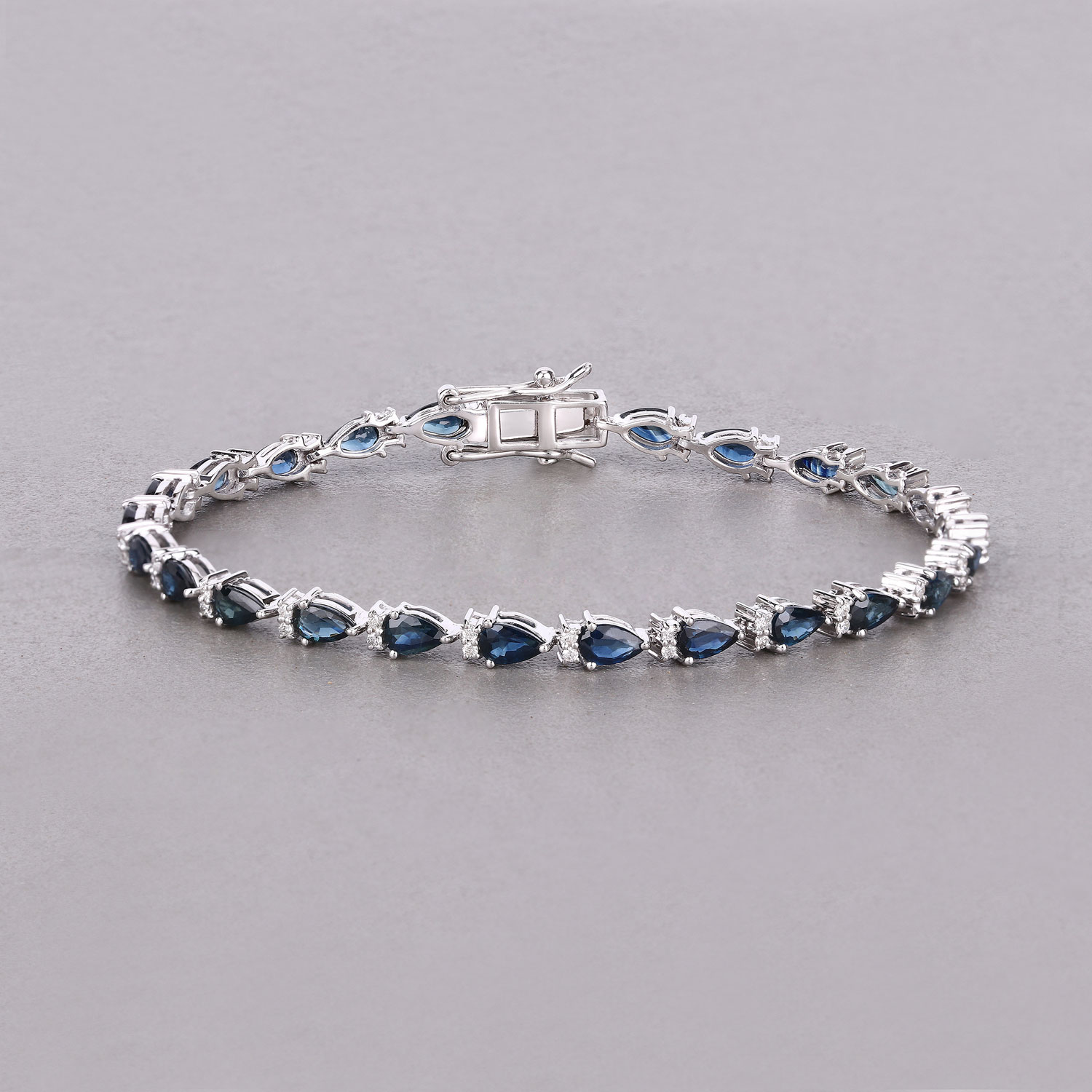 5.40 Carat Genuine Blue Sapphire and White Diamond 14K White Gold Bracelet