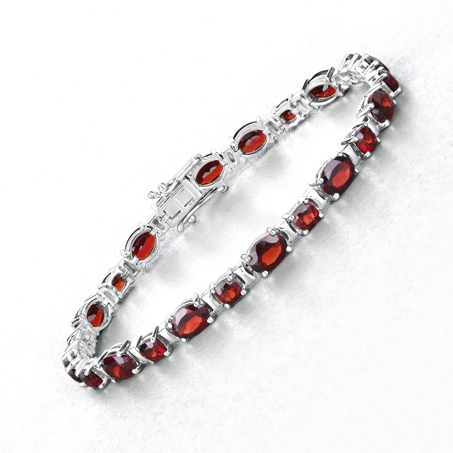 13.83 Carat Genuine Garnet .925 Sterling Silver Bracelet