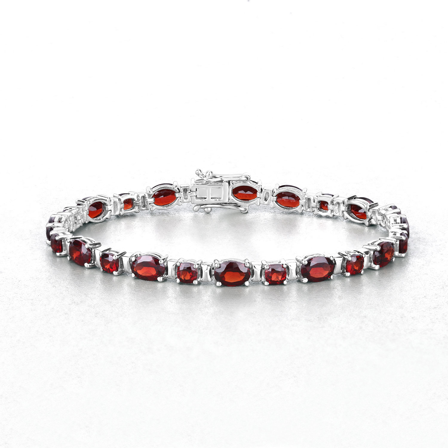13.83 Carat Genuine Garnet .925 Sterling Silver Bracelet