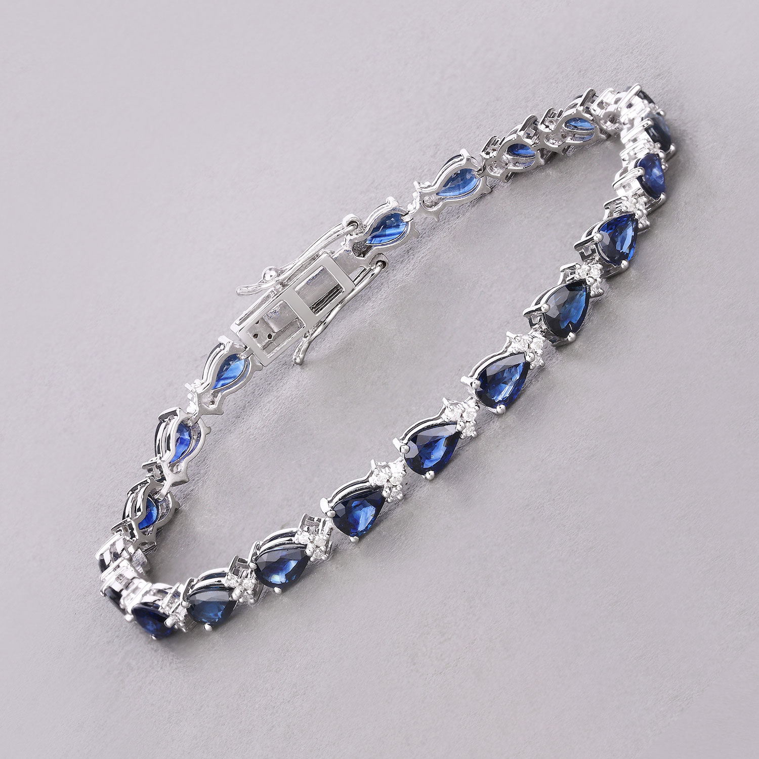 9.32 Carat Genuine Blue Sapphire and White Diamond 14K White Gold Bracelet