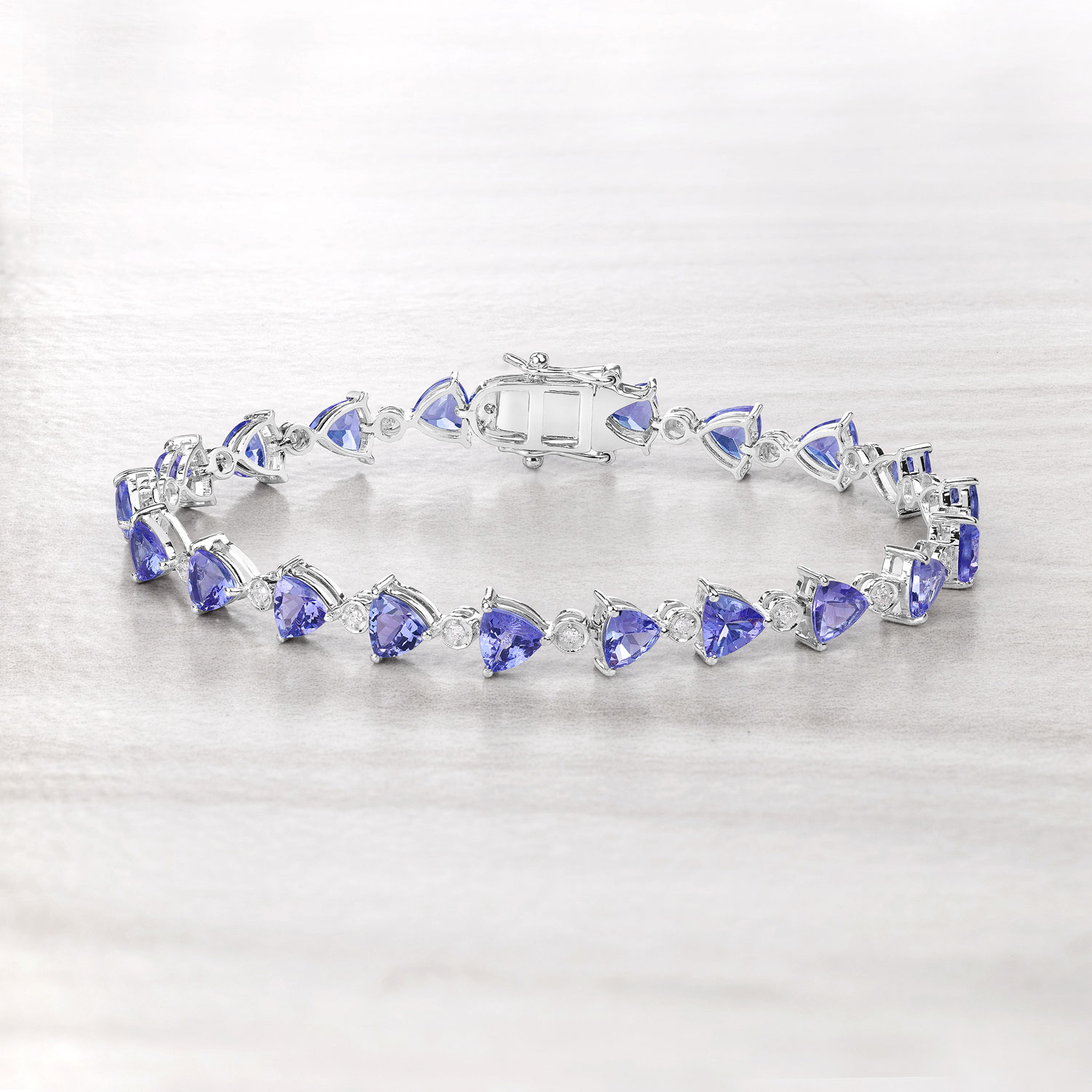 9.24 Carat Genuine Tanzanite and White Diamond 14K White Gold Bracelet