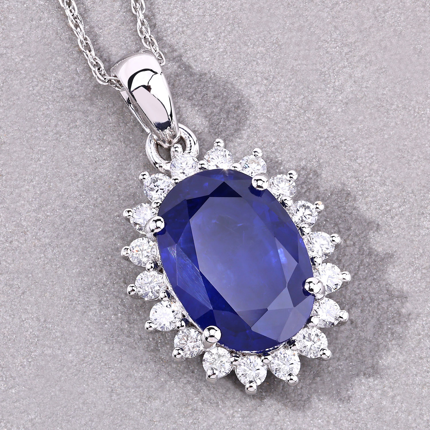 18K White Gold No Chain Pendant 4.23 Sapphire Oval Cut White Diamond 0.45ct (Vault_Q) - Image 4