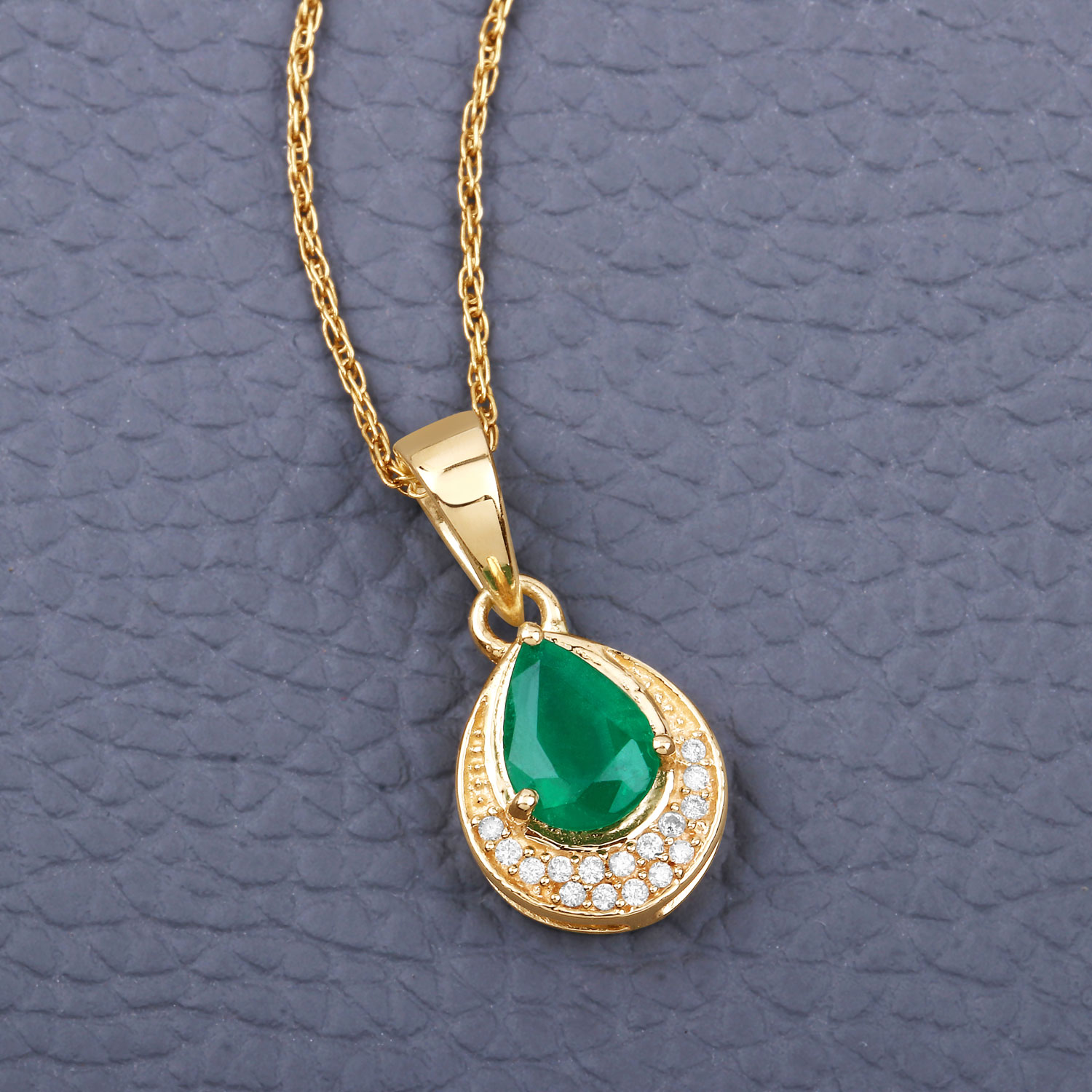 0.89 Carat Genuine Zambian Emerald and White Diamond 14K Yellow Gold Pendant
