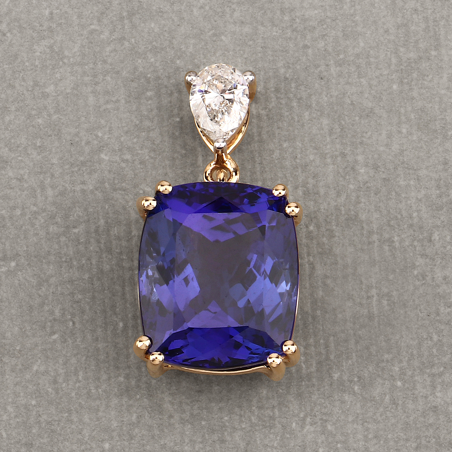 11.80 Carat Genuine Tanzanite and White Diamond 18K Yellow Gold Pendant
