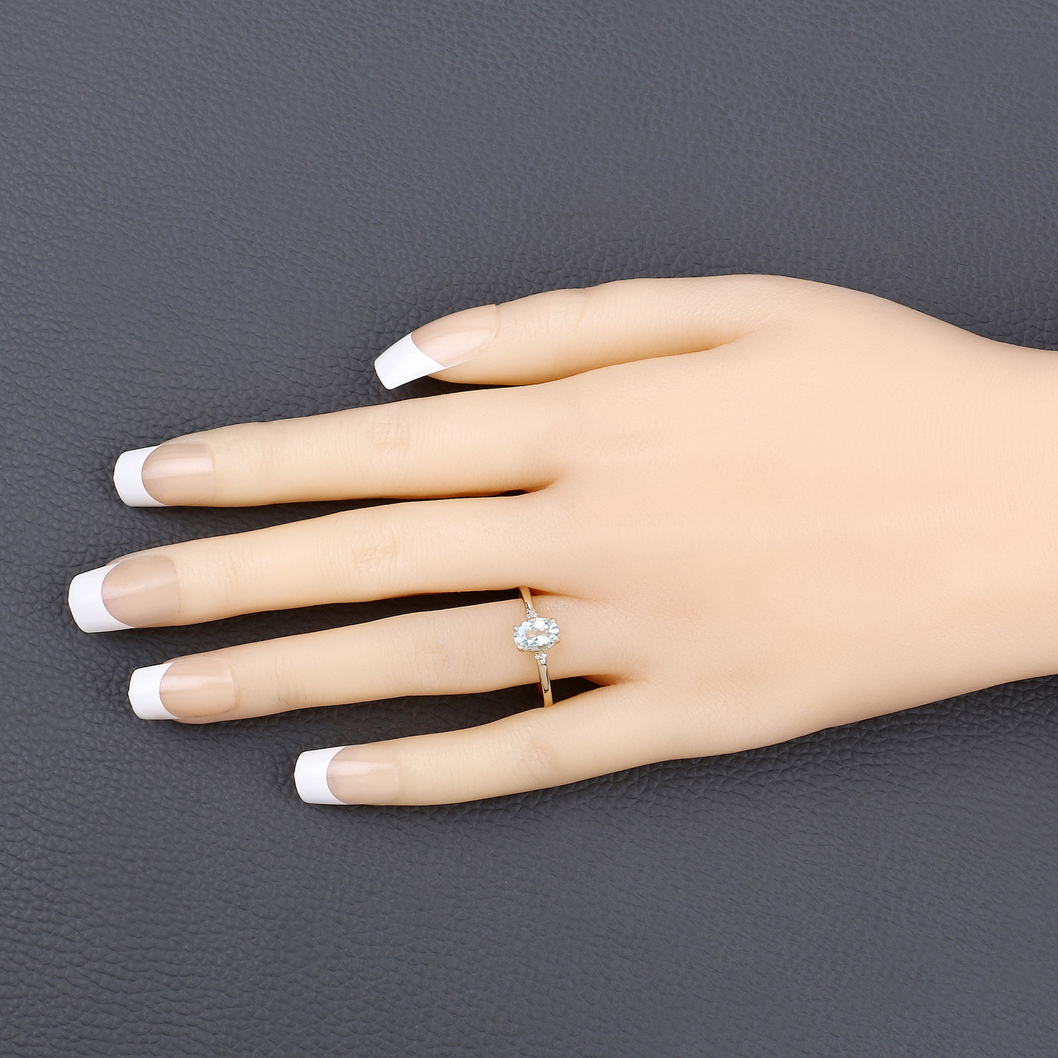 0.62 Carat Genuine Aquamarine and White Diamond 10K Yellow Gold Ring