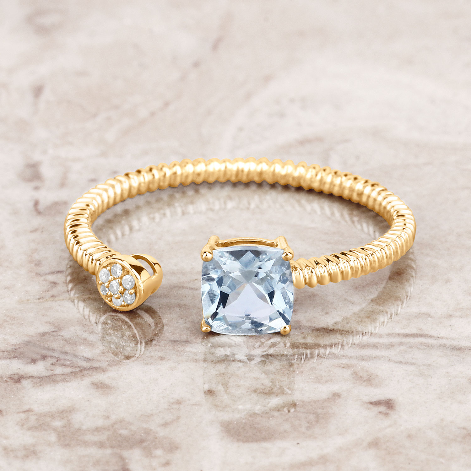 0.52 Carat Genuine Aquamarine and White Diamond 14K Yellow Gold Ring