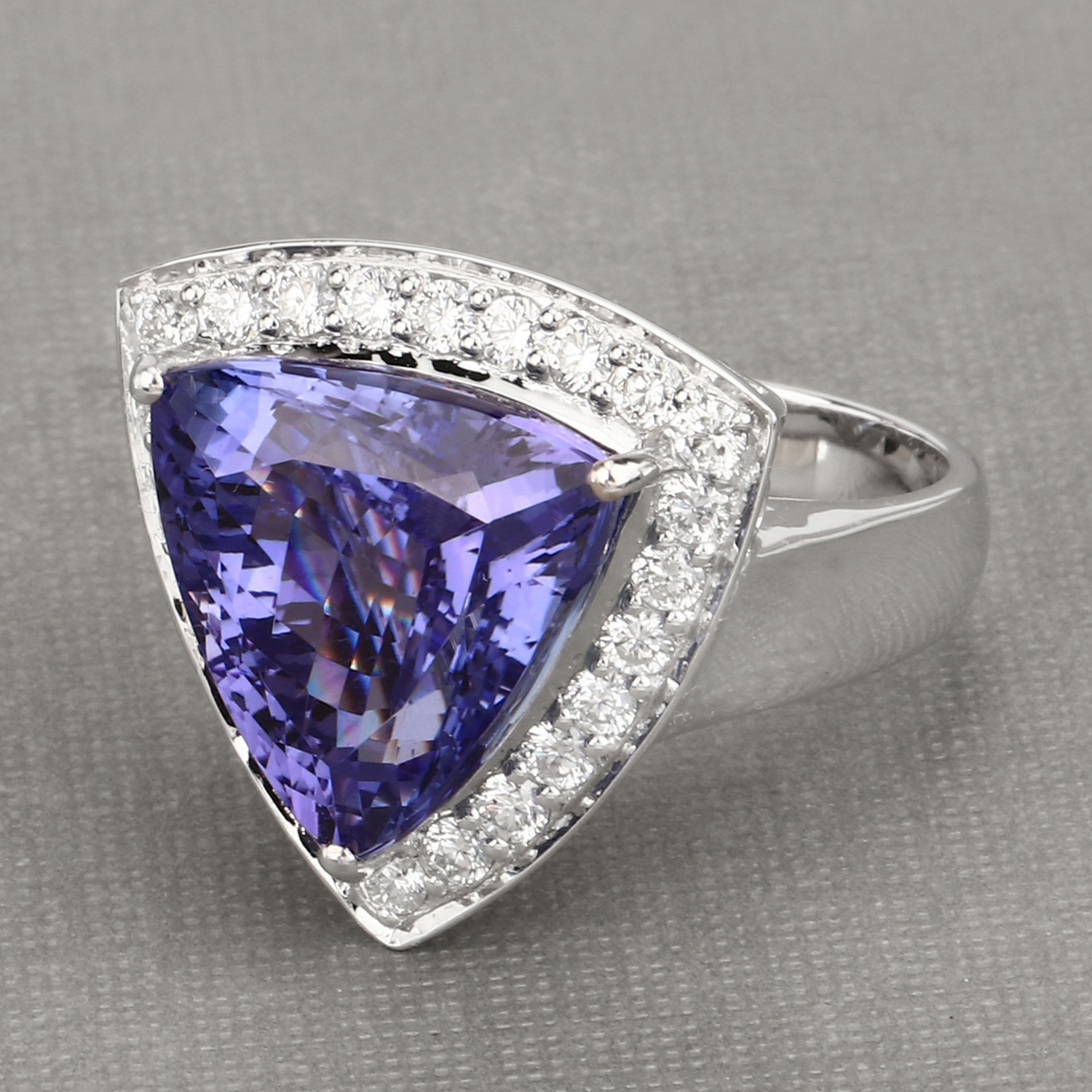 16.99 Carat Genuine Tanzanite and White Diamond 18K White Gold Ring