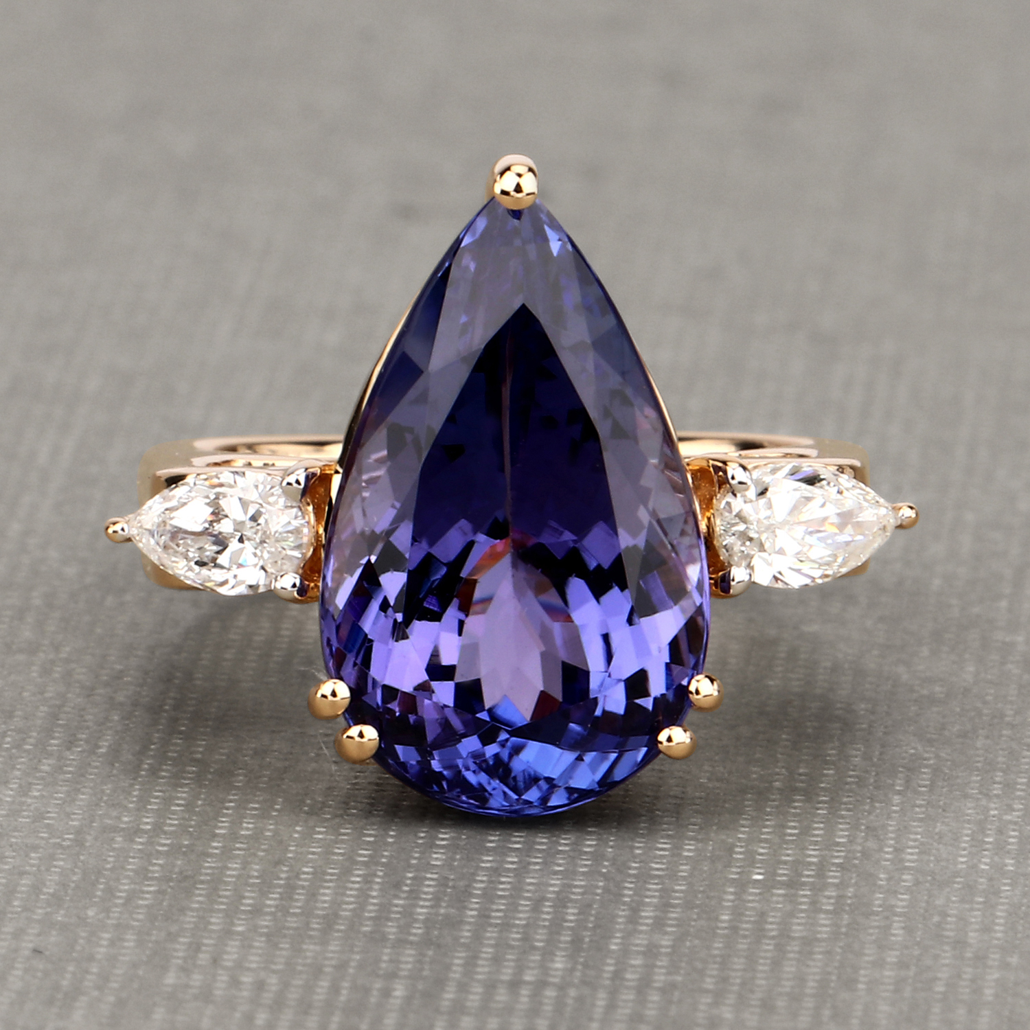 11.65 Carat Genuine Tanzanite and White Diamond 18K Yellow Gold Ring