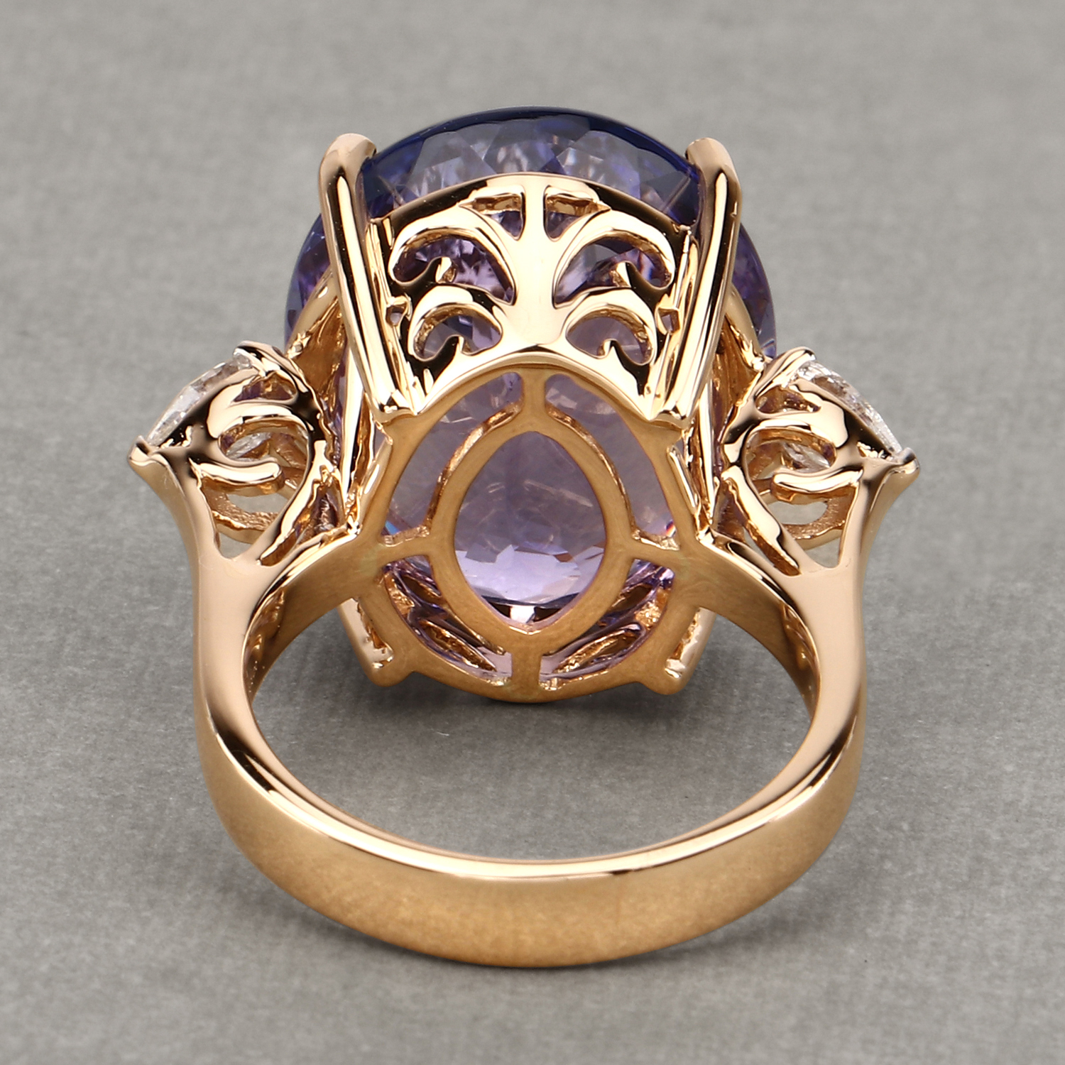 22.95 Carat Genuine Tanzanite and White Diamond 18K Yellow Gold Ring