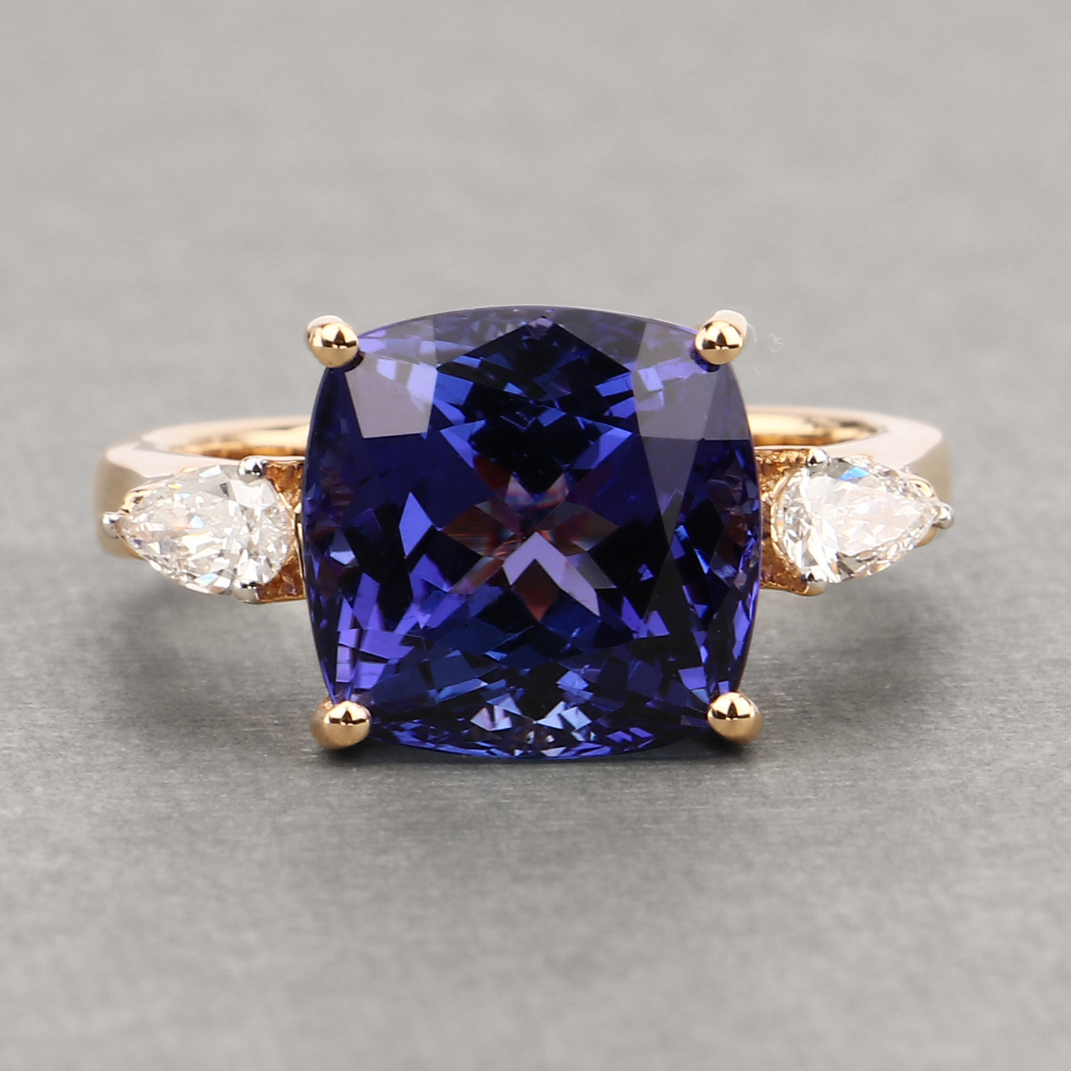 9.10 Carat Genuine Tanzanite and White Diamond 18K Yellow Gold Ring
