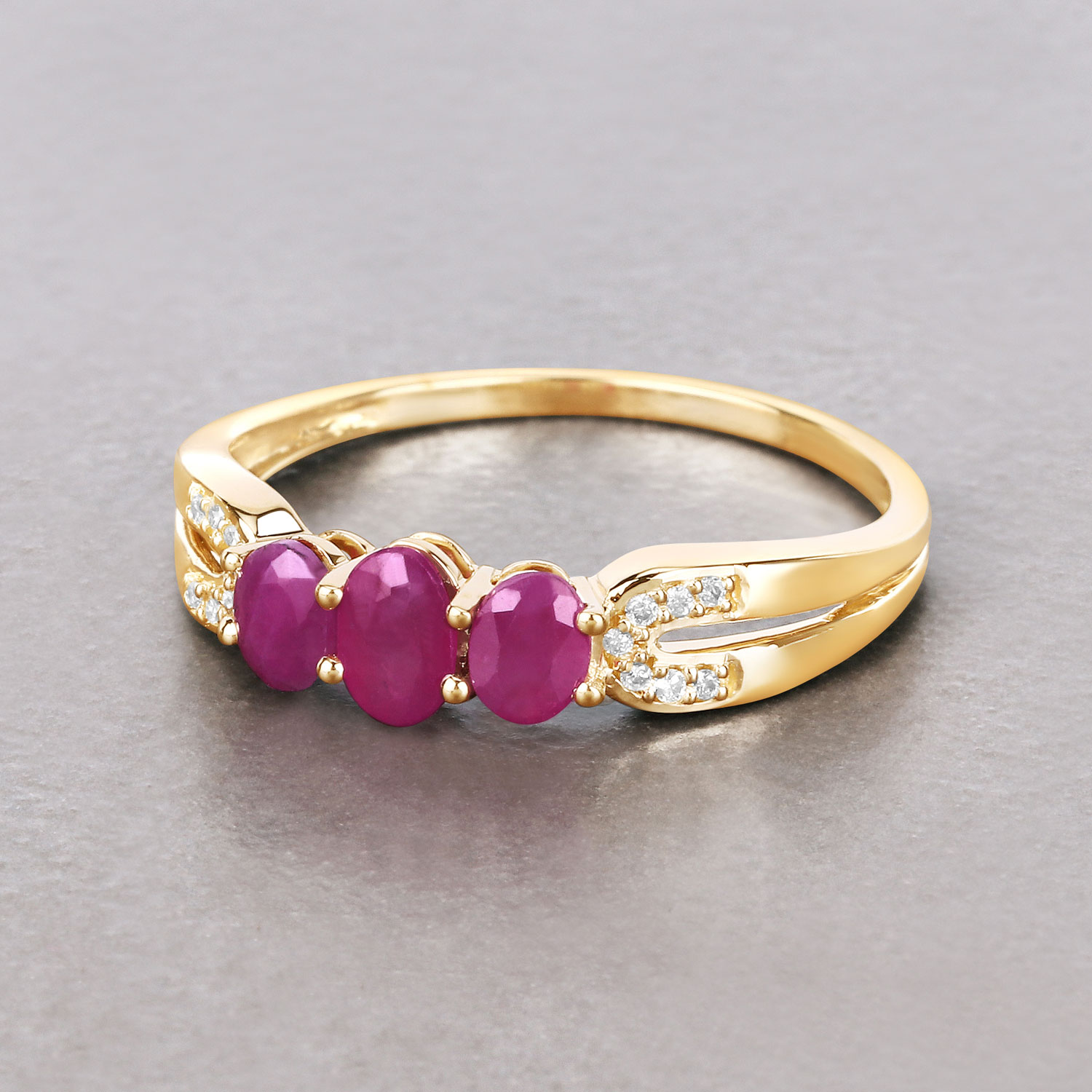 0.75 Carat Genuine Ruby and White Diamond 14K Yellow Gold Ring