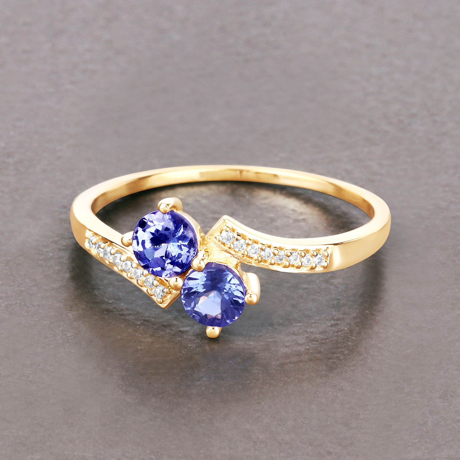 0.50 Carat Genuine Tanzanite and White Diamond 14K Yellow Gold Ring