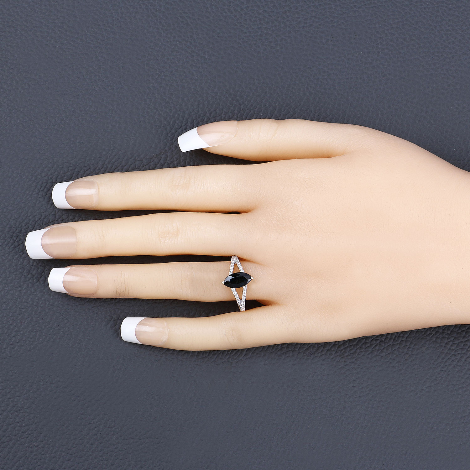 1.50 Carat Genuine Blue Sapphire and White Diamond 14K Yellow Gold Ring