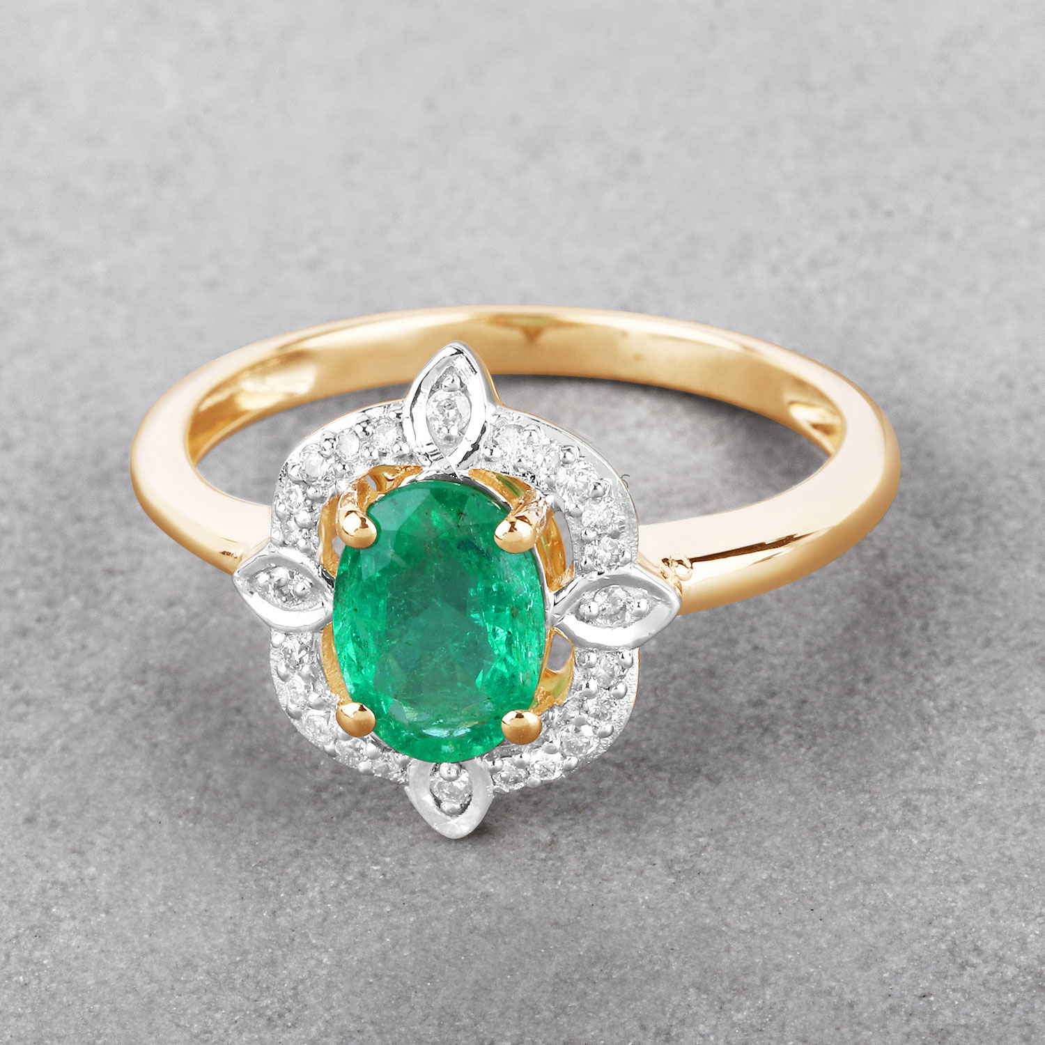 0.91 Carat Genuine Zambian Emerald and White Diamond 14K Yellow Gold Ring