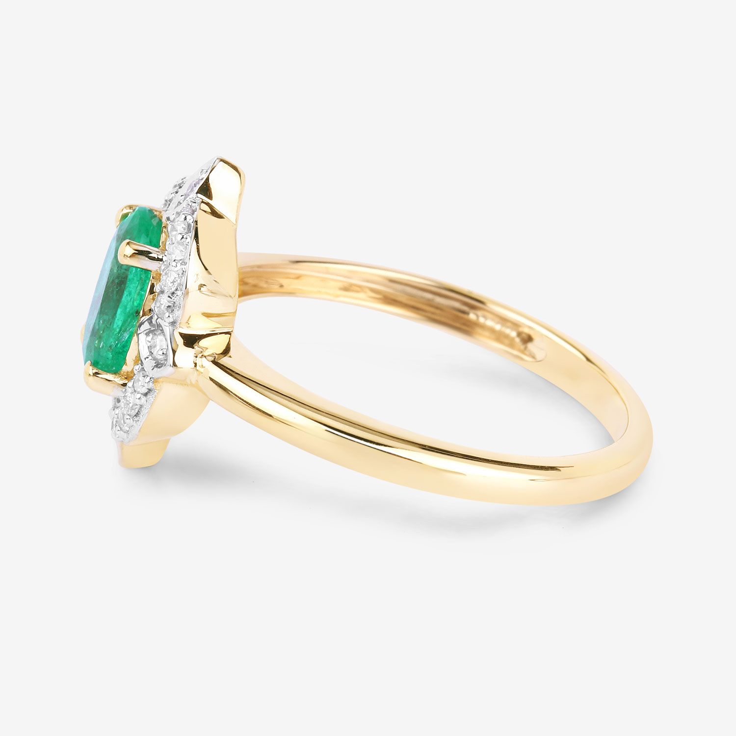 0.91 Carat Genuine Zambian Emerald and White Diamond 14K Yellow Gold Ring