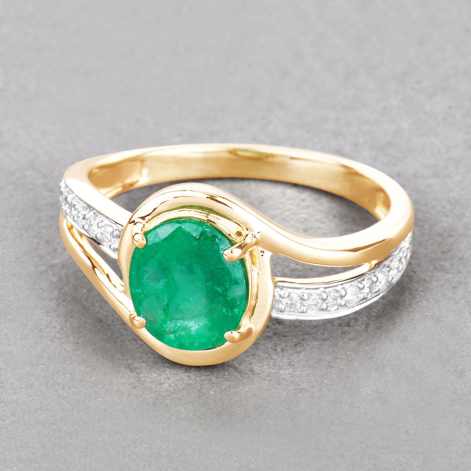 1.62 Carat Genuine Zambian Emerald and White Diamond 14K Yellow Gold Ring