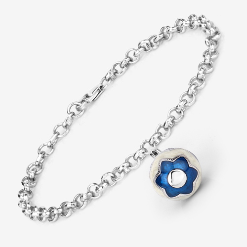 Bracelets-12.52 Grams .925 Sterling Silver Blue & White Enamel Charm Bracelet