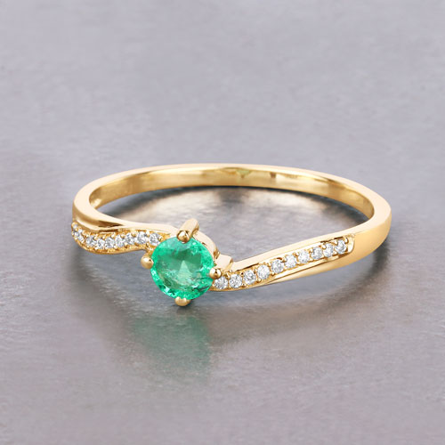 0.33 Carat Genuine Zambian Emerald and White Diamond 14K Yellow Gold Ring