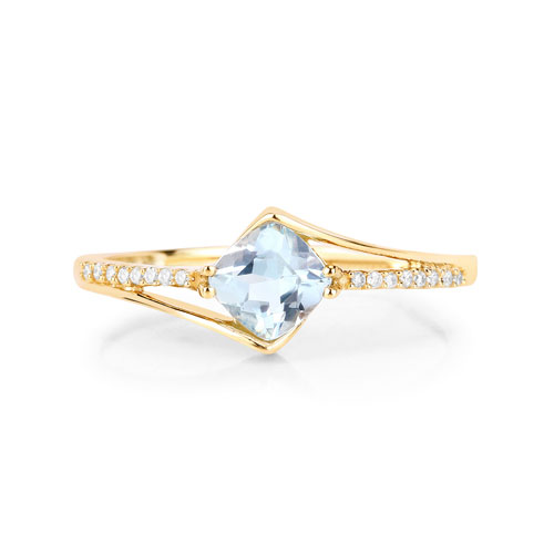 0.88 Carat Genuine Aquamarine and White Diamond 14K Yellow Gold Ring