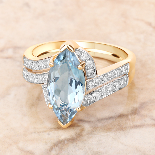 2.77 Carat Genuine Aquamarine and White Diamond 14K Yellow Gold Ring
