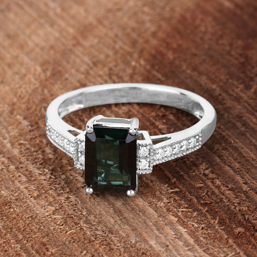 1.73 Carat Genuine Green Tourmaline and White Diamond 14K White Gold Ring