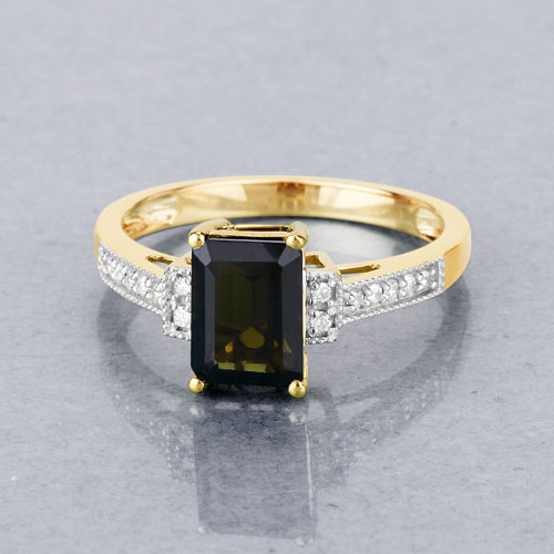 1.73 Carat Genuine Green Tourmaline and White Diamond 14K Yellow Gold Ring