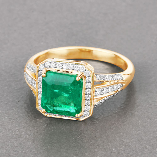 IGI Certified 2.60 Carat Genuine Zambian Emerald and White Diamond 14K Yellow Gold Ring